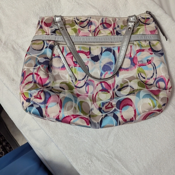 XL Coach colorful C, XL Dooney & Coach all black leather briefcase - Picture 2 of 13